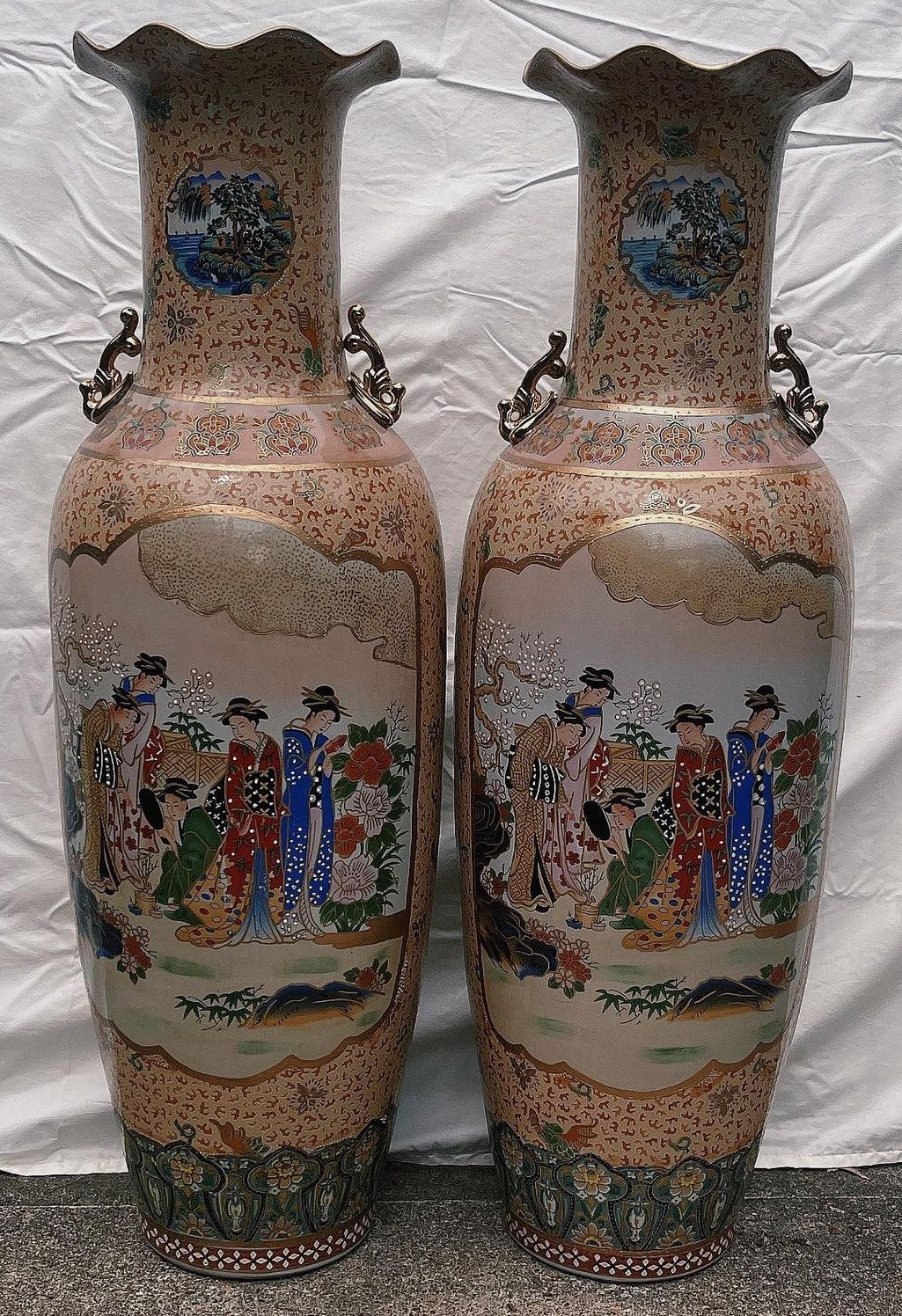 Cặp Bình Phong Thủy (Feng Shui Vases)