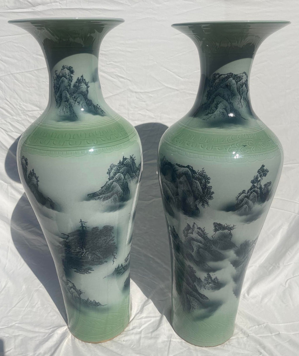 Cặp Bình Phong Thủy (Feng Shui Vases)